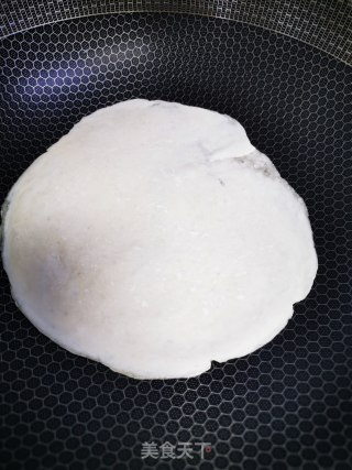 手抓饼变身韭菜盒子的做法步骤：6
