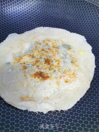 手抓饼变身韭菜盒子的做法步骤：8