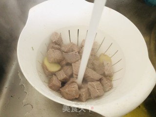红烧牛肉这样做，好吃到停不下来！的做法步骤：6