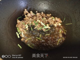 黄瓜炒肉末的做法步骤：3