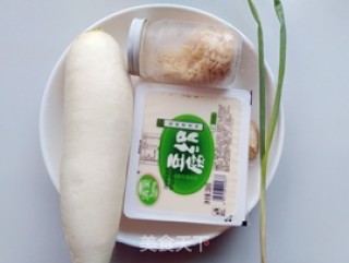 萝卜豆腐虾皮汤的做法步骤：1