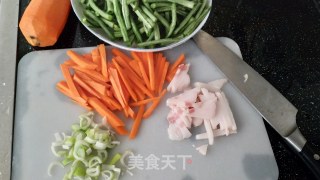 炒线豆的做法步骤：1
