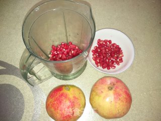 金秋石榴双色饮的做法步骤：3