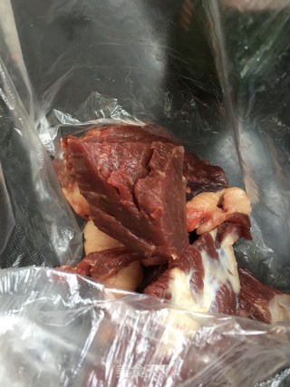 扁豆炒牛肉的做法步骤：1