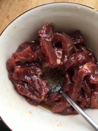 扁豆炒牛肉的做法步骤：7