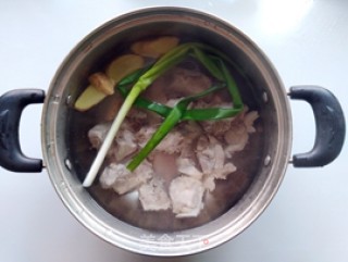 萝卜小排汤的做法步骤：6