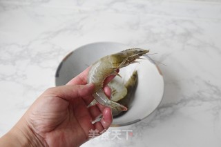 白菜炒虾的做法步骤：3