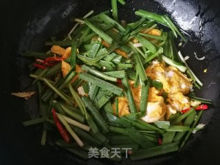 韭菜炒鸡蛋的做法步骤：10