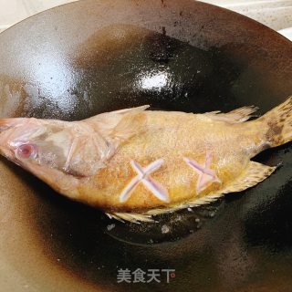 红烧臭鳜鱼的做法步骤：2