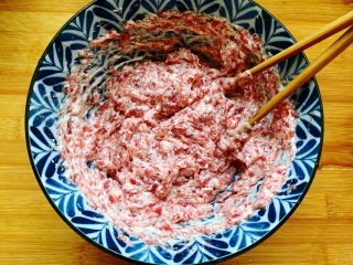 豆角猪肉馅蒸饺的做法步骤：4