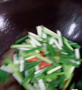 葱段八爪鱼的做法步骤：3