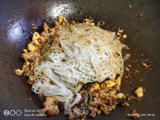 红薯粉肉末的做法步骤：4