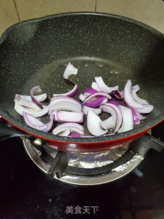 甜豆洋葱炒牛肉的做法步骤：5