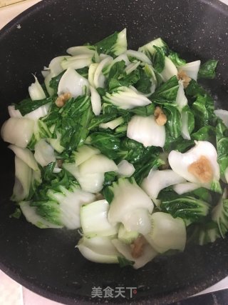 油渣炒青菜的做法步骤：4