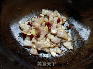 五花肉焖木耳的做法步骤：5