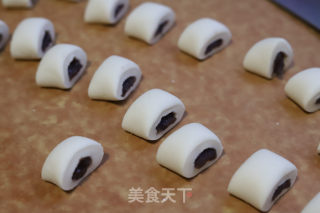 豆沙小馒头的做法步骤：6