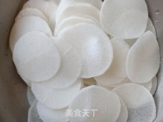 糖醋萝卜片的做法步骤：3