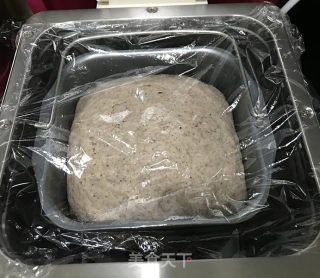 酱香豇豆黑麦包的做法步骤：8