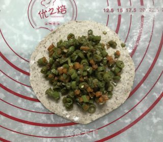 酱香豇豆黑麦包的做法步骤：11
