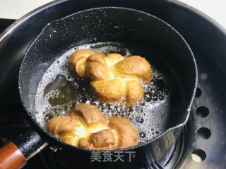 椰蓉麻花的做法步骤：8