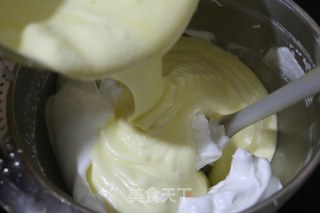 网红肉松蛋糕卷的做法步骤：14