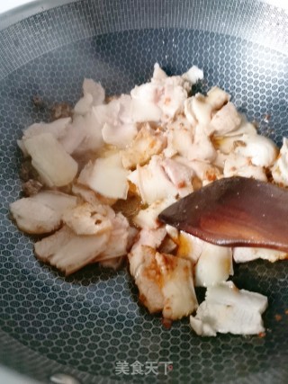 蒜苗回锅肉的做法步骤：4