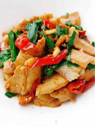 蒜苗回锅肉的做法步骤：7