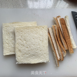 火龙果酸奶三明治的做法步骤：1