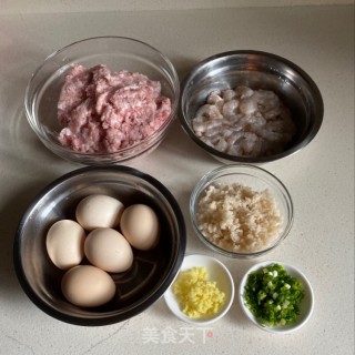 蛋饺的做法步骤：1