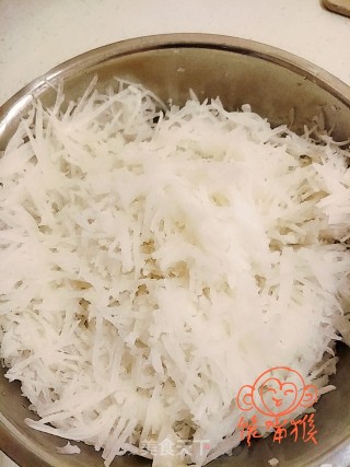 白萝卜绿豆面丸子的做法步骤：2