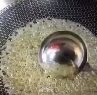 拔丝苹果的做法步骤：5