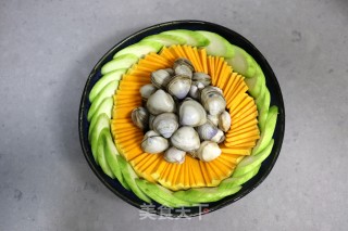 双彩蒸白蛤的做法步骤：4