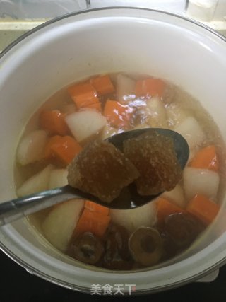 冰糖雪梨胡萝卜汤的做法步骤：6