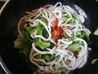 小白菜炒土豆粉的做法步骤：9