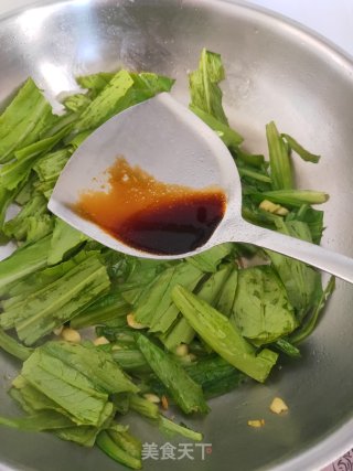 豆豉鲮鱼油麦菜的做法步骤：6