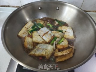 家常烧带鱼的做法步骤：6