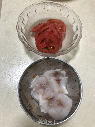 番茄鳕鱼汤的做法步骤：1