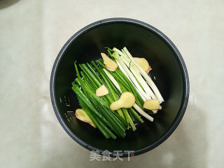 电饭煲焗鸡的做法步骤：6