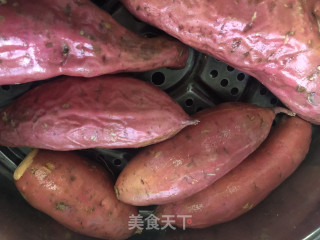 蒸红薯的做法步骤：1