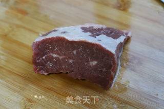 香辣小炒牛肉的做法步骤：1