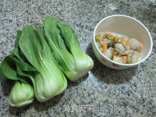 扇贝肉炒青菜的做法步骤：1