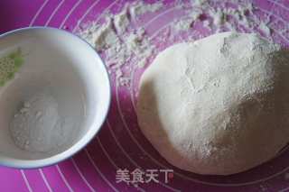 香姑肉馅包子的做法步骤：1