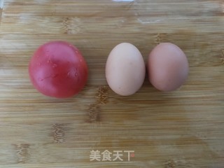 西红柿炒蛋的做法步骤：1