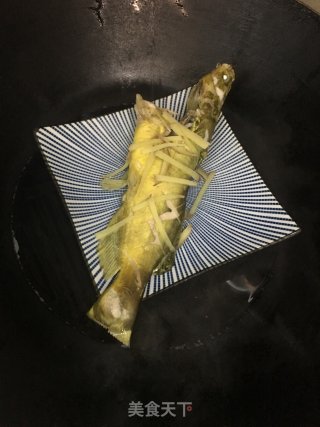 清蒸黄骨鱼的做法步骤：6