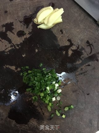鳝鱼瘦肉粥的做法步骤：4