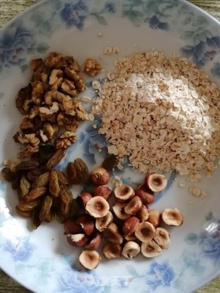 红薯燕麦饼干的做法步骤：2