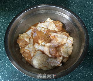 蜜汁奥尔良烤鸡翅根的做法步骤：2