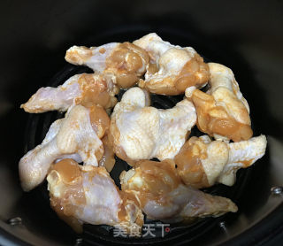 蜜汁奥尔良烤鸡翅根的做法步骤：3