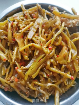 肉末炒（腌）萝卜梗的做法步骤：1
