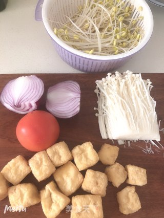 平底锅蒜香鱼的做法步骤：1